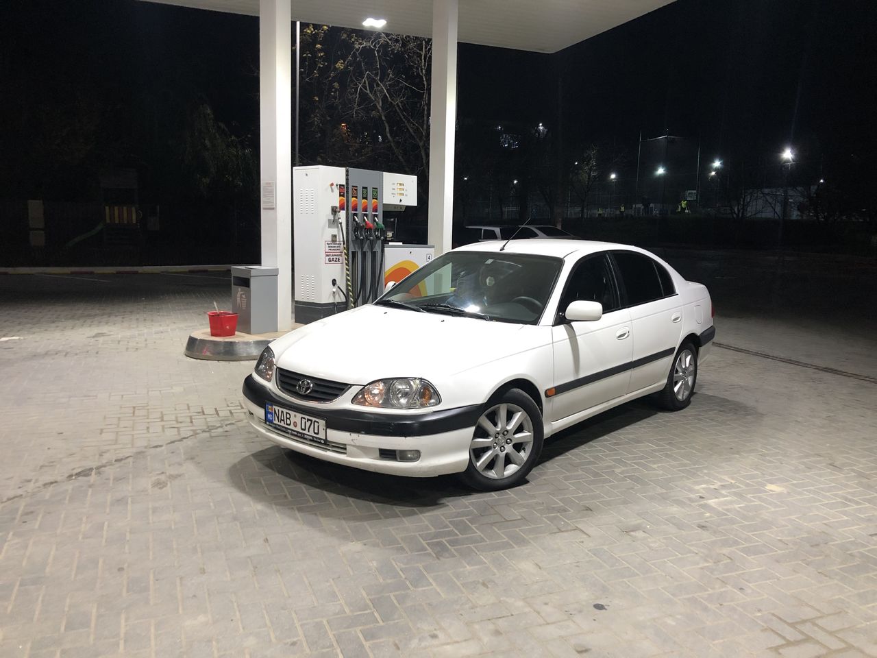 Toyota Avensis foto 0