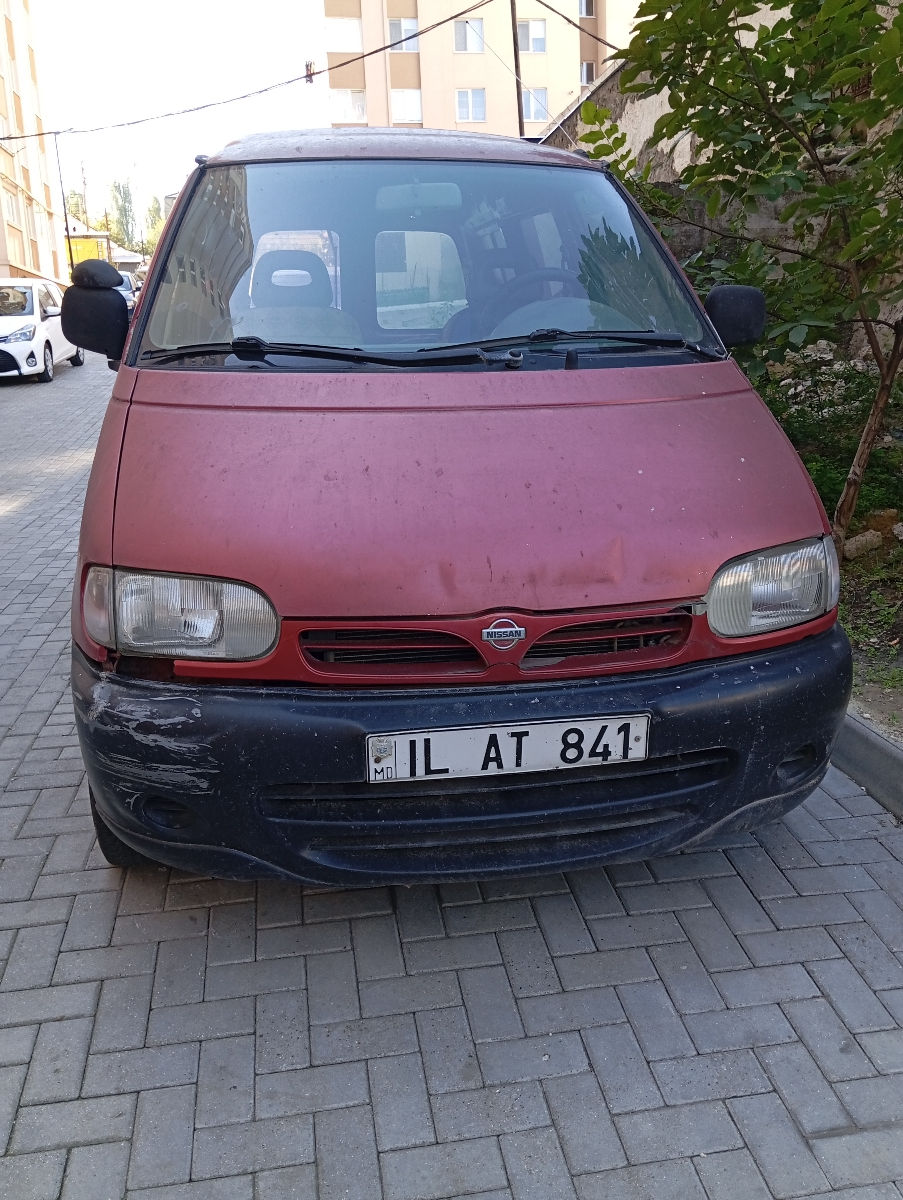 Nissan Urvan foto 0