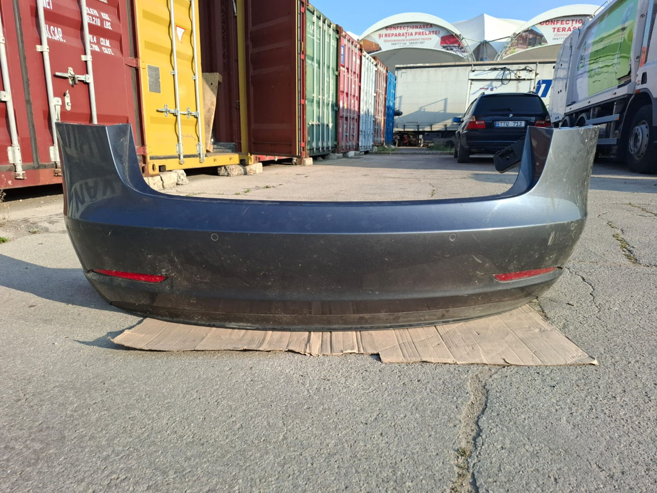 Bara spate cu senzori parcare (задний бампер с парктроником ) Tesla Model 3 фото 0