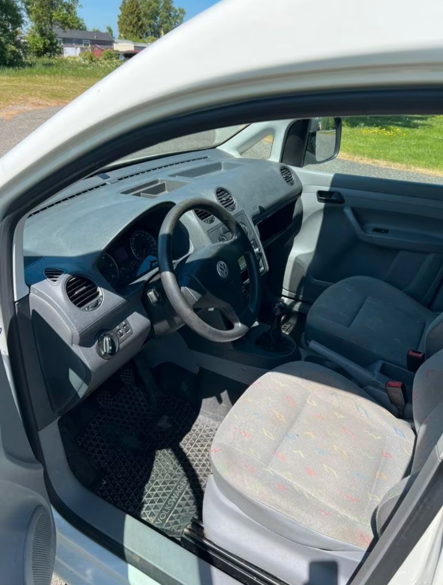 Volkswagen Caddy фото 3