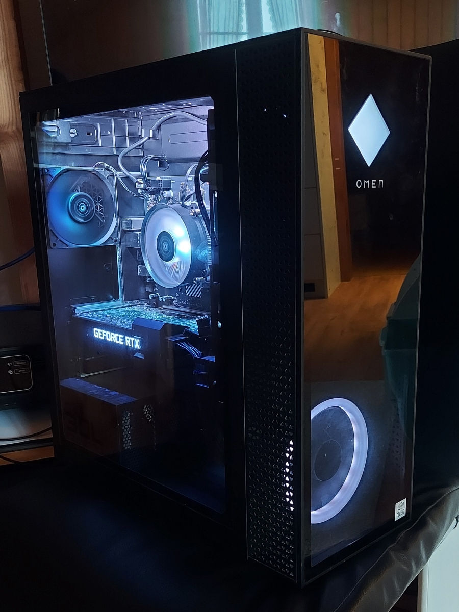 Gaming Intel Core i7-10700F, RTX 2060,32GB RAM foto 0