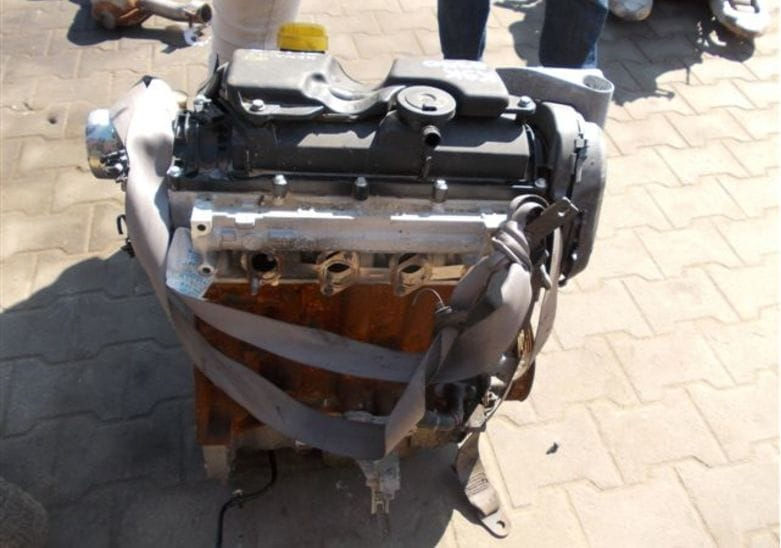 Motor K9K 770 1,5DCI Renault Clio Kangoo Sandero Logan фото 1