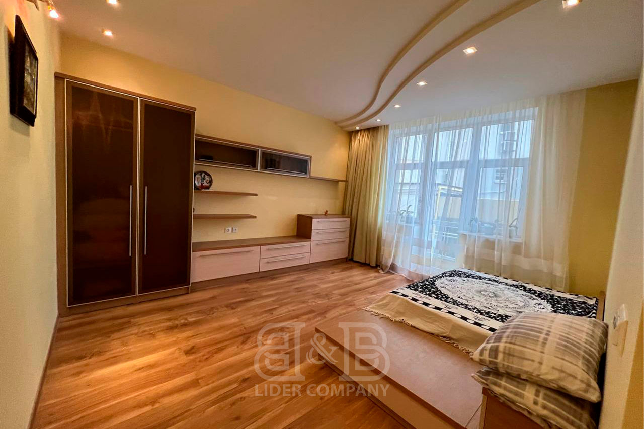 Apartament cu 4 camere, 180 m², Centru, Chișinău foto 7