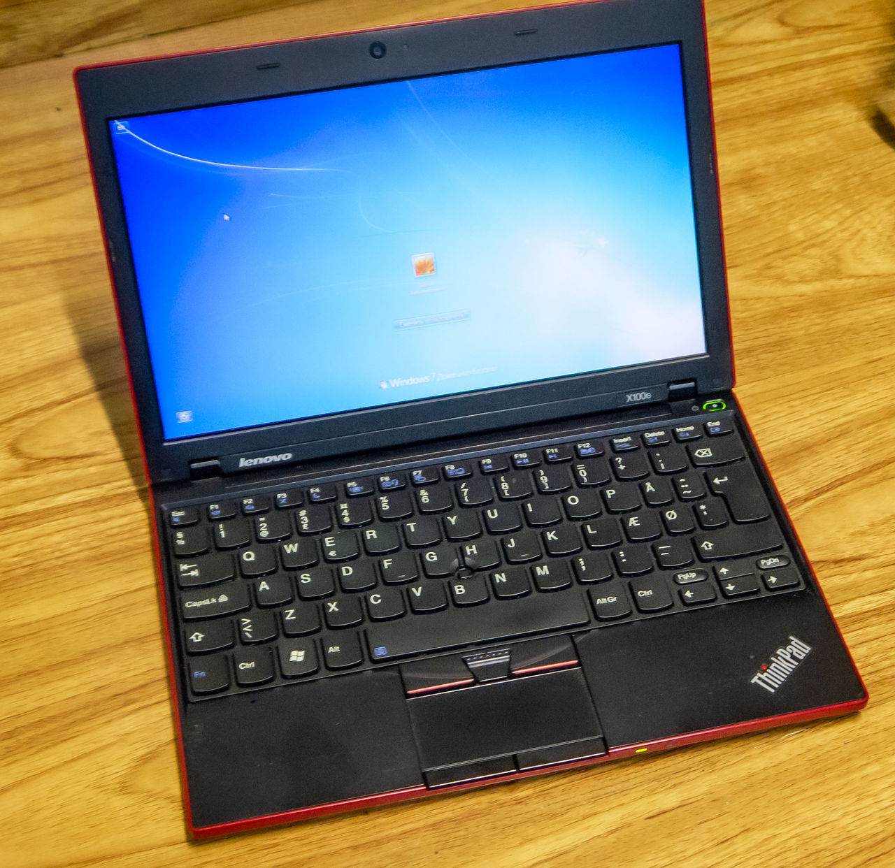 Нетбук Lenovo ThinkPad X100e -Окница-