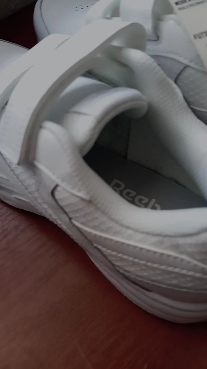 Новые кроссовки Reebok с липучками — оригинал, размер 40.5 фото 0