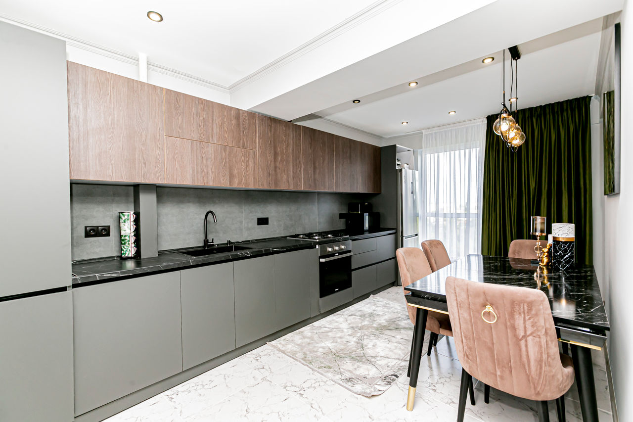 3-х комнатная квартира, 97 м², Центр, Кишинёв