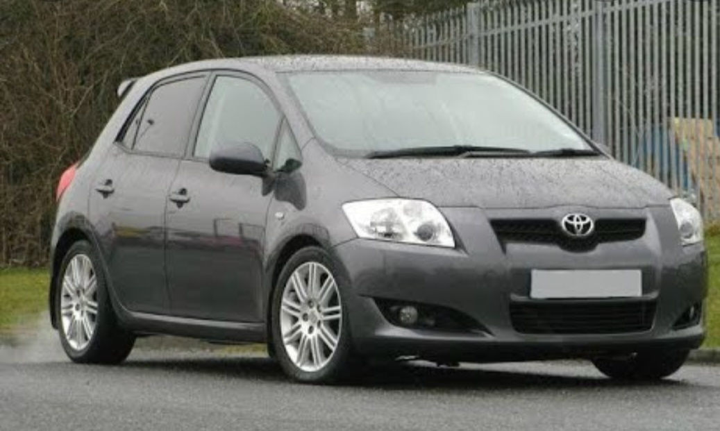 Toyota auris. Тойота аурис дизель. Тойота аурис 2000. Аурис 2.2 дизель 2007. Тойота аурис ГТ.