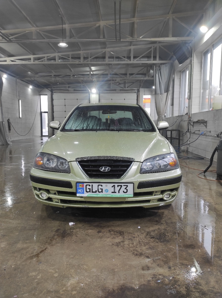 Hyundai Elantra фото 3