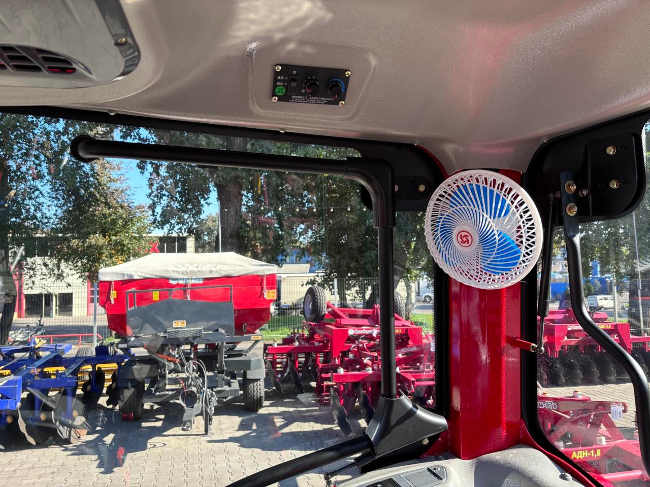 Tractor foto 8