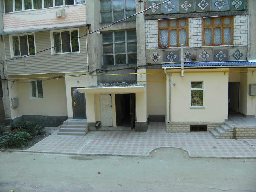 Продам, сдам в аренду  в г.Рышканы  торговое помещение со складом и офисом. фото 2