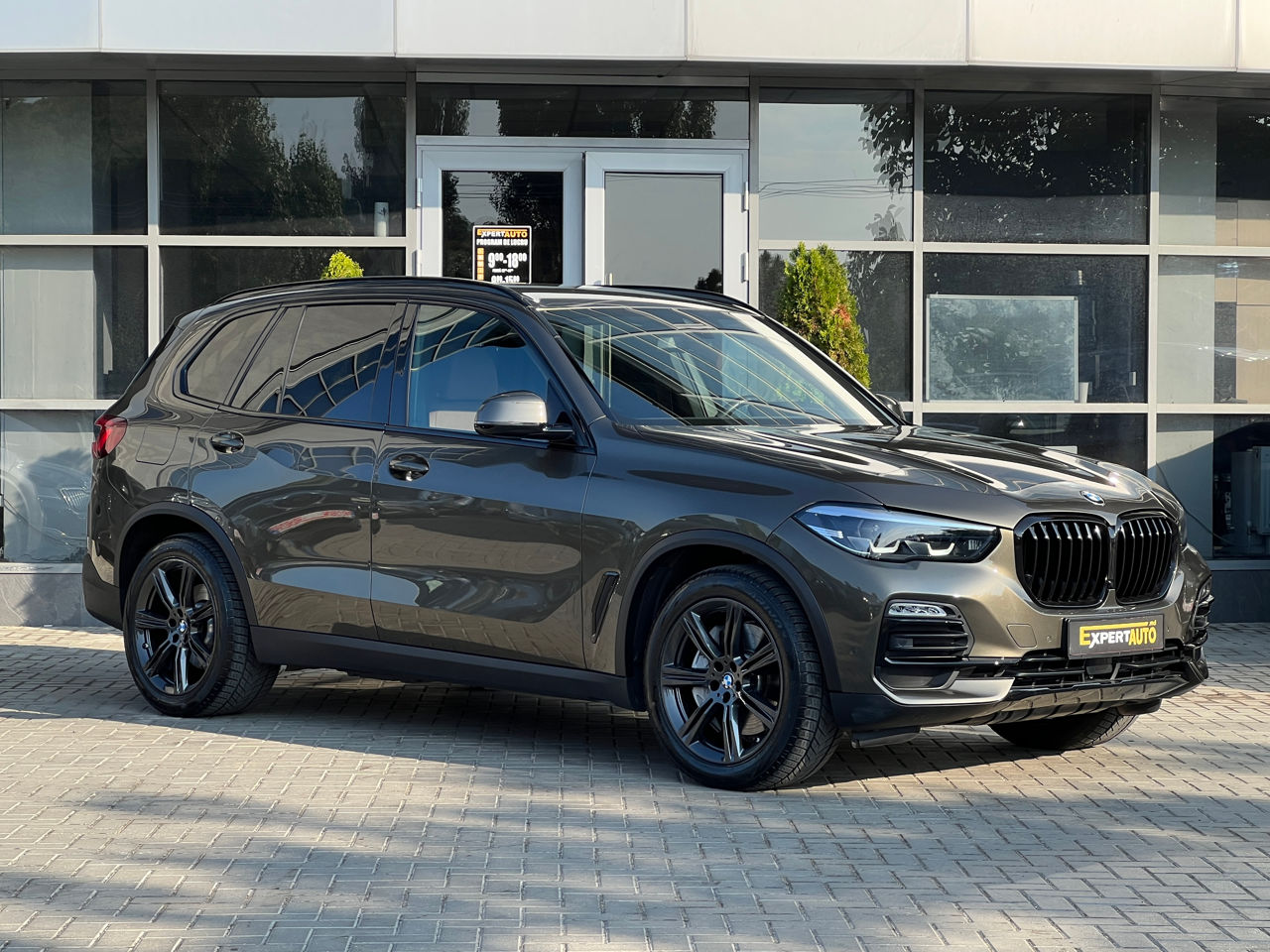 BMW X5 — fotografia 3