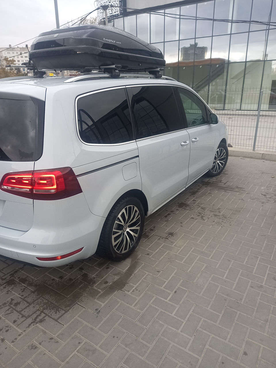 Volkswagen Sharan foto 4