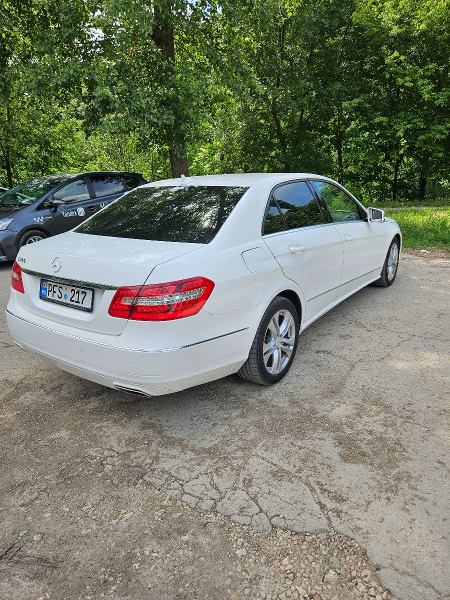 Mercedes E-Class foto 4