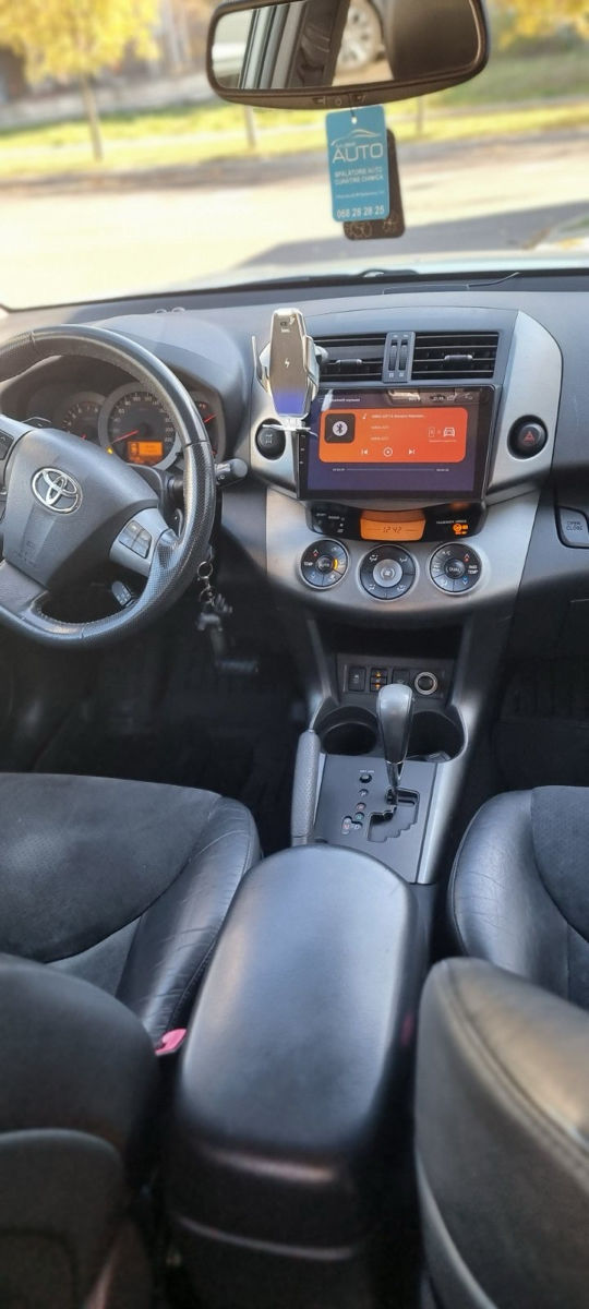 Toyota Rav 4 foto 4