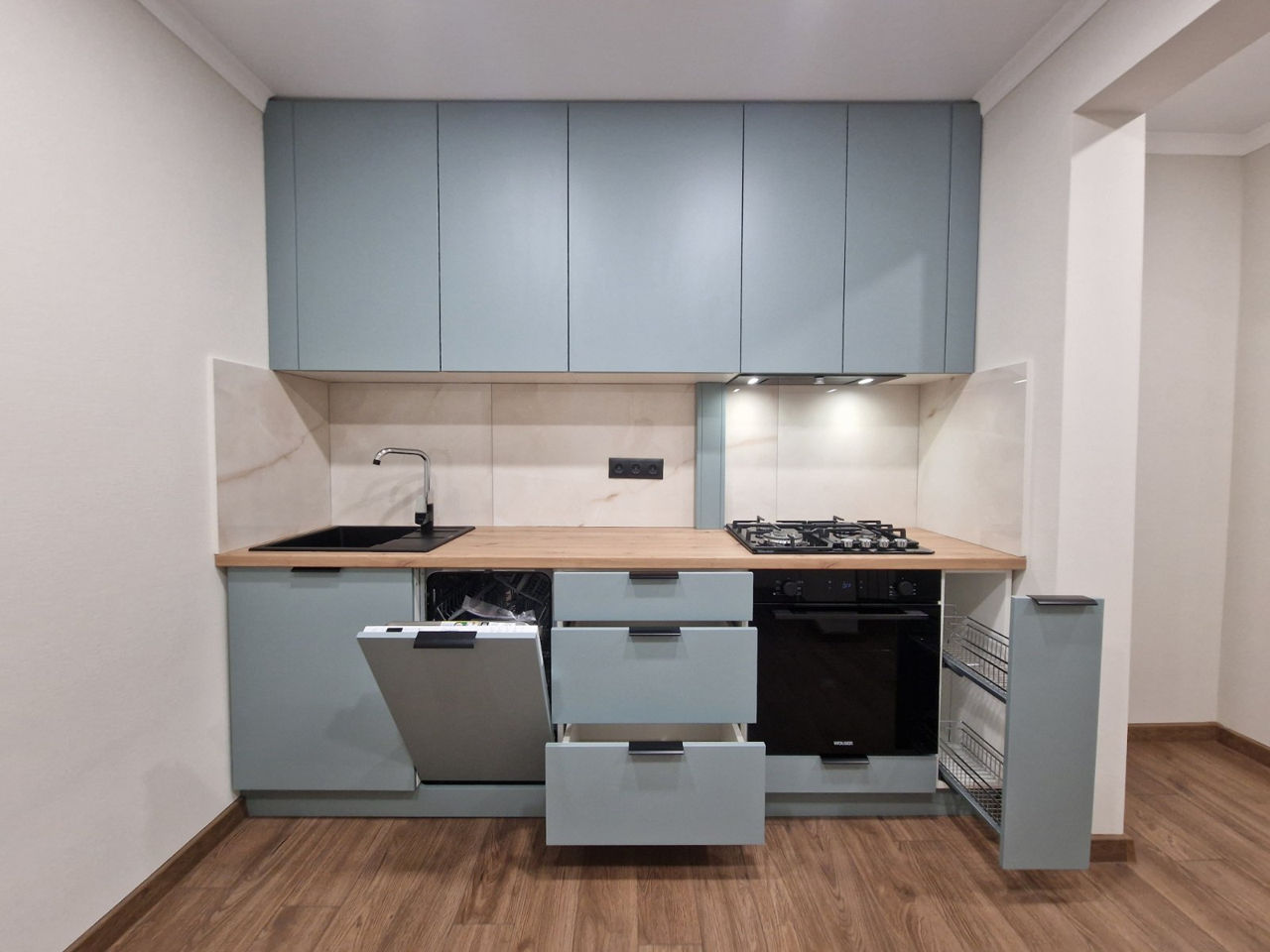 Bucatari la comanda,ne aflam in piata tolciok foto 3