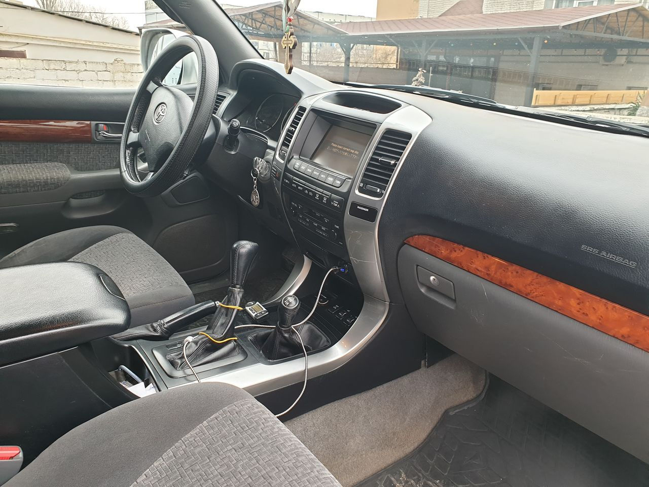 Toyota Land Cruiser Prado foto 4