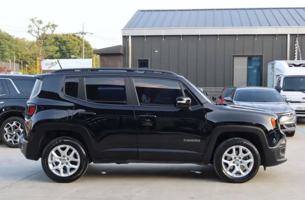 Jeep Renegade foto 2