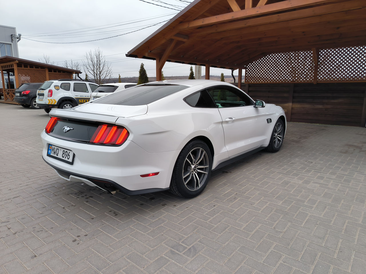 Ford Mustang foto 4