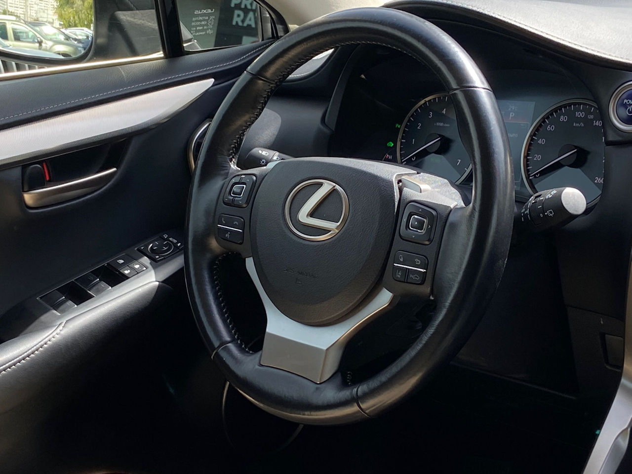 Lexus NX Series фото 10