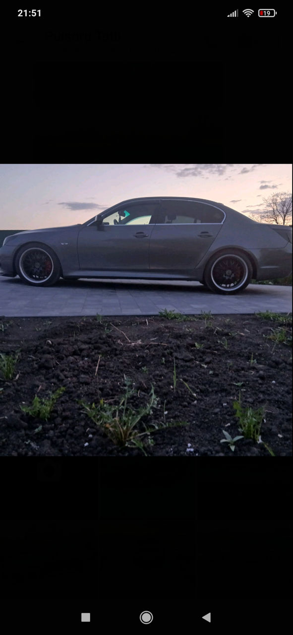 BMW 5 Series foto 3