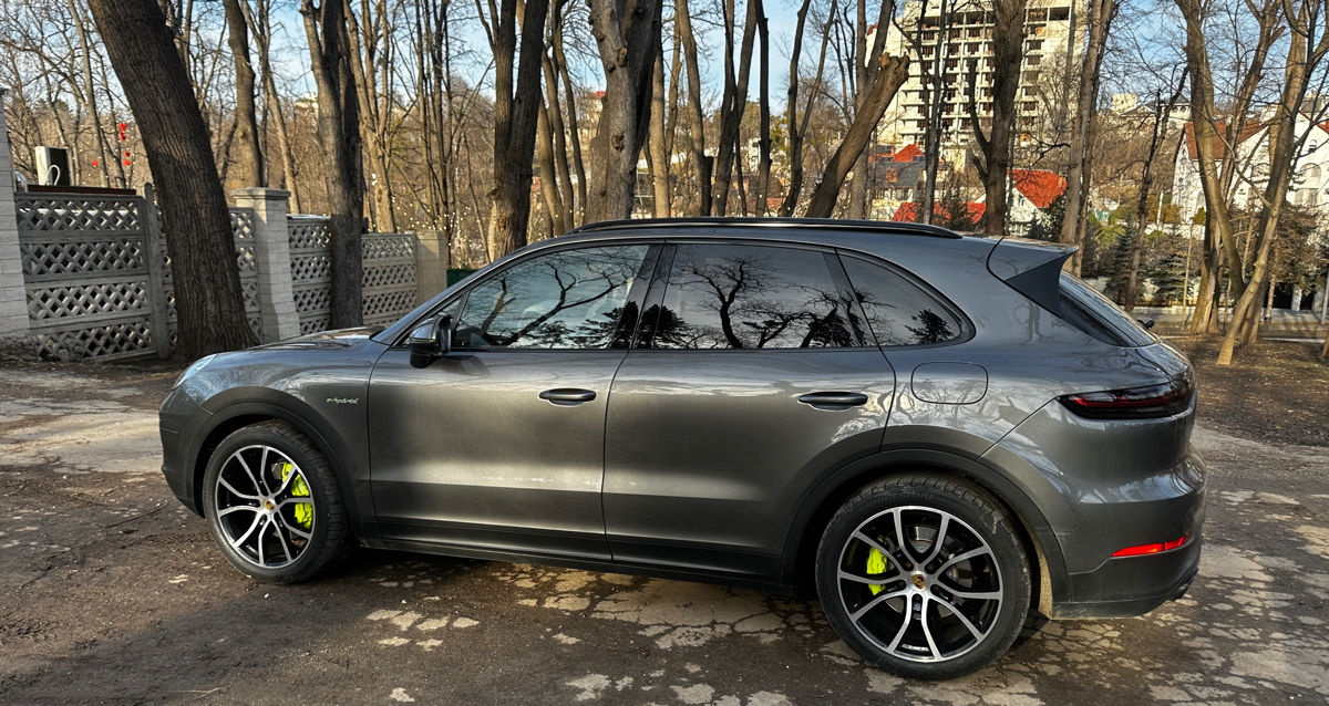 Porsche Cayenne foto 2