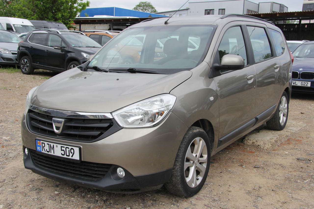 Dacia Lodgy 2013 г. с пробегом 98000 км, Дизель, 6900 €