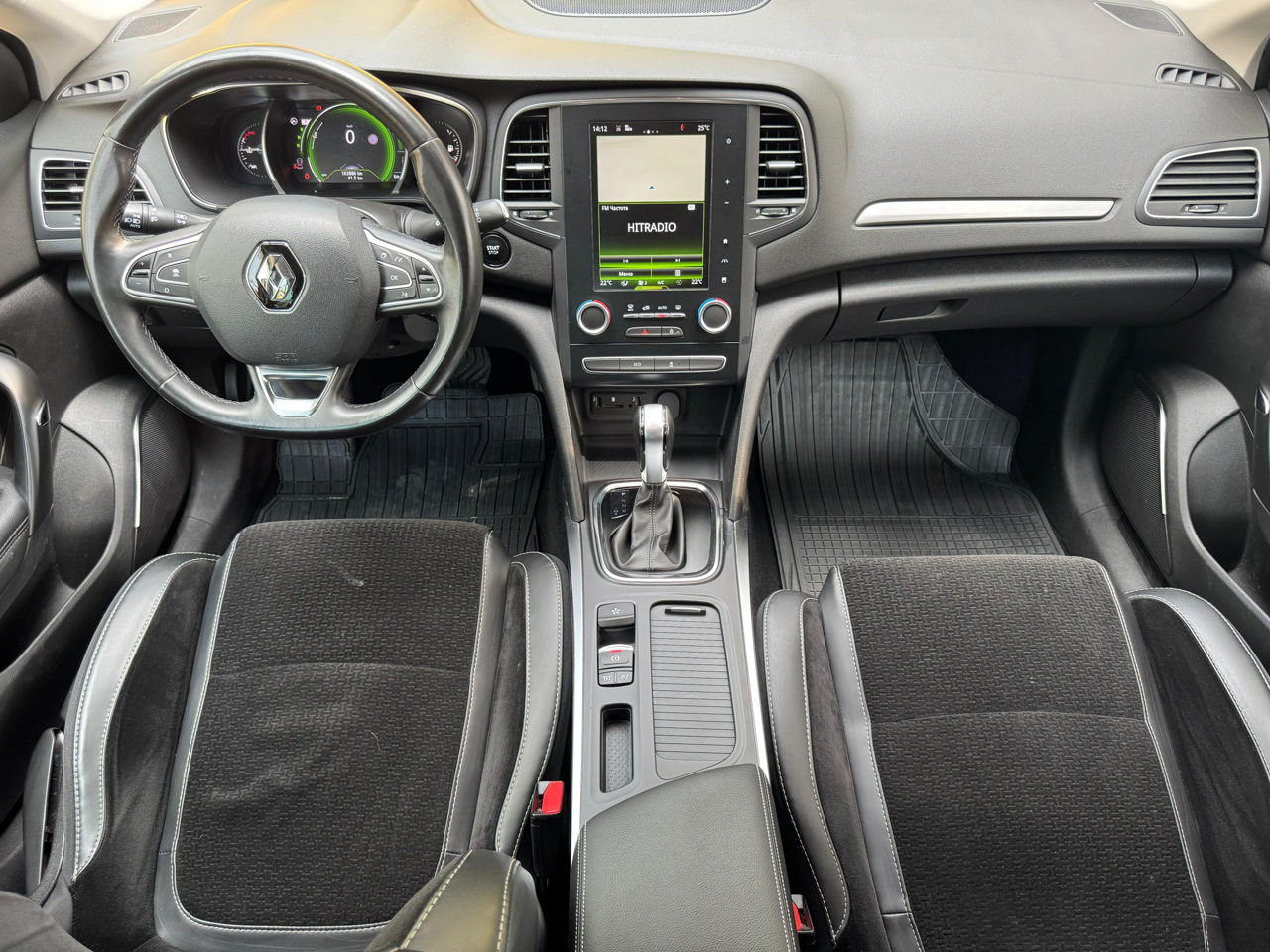 Renault Megane фото 7