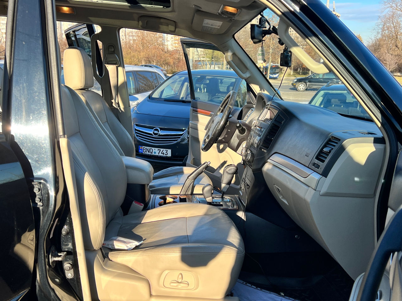 Mitsubishi Pajero foto 7
