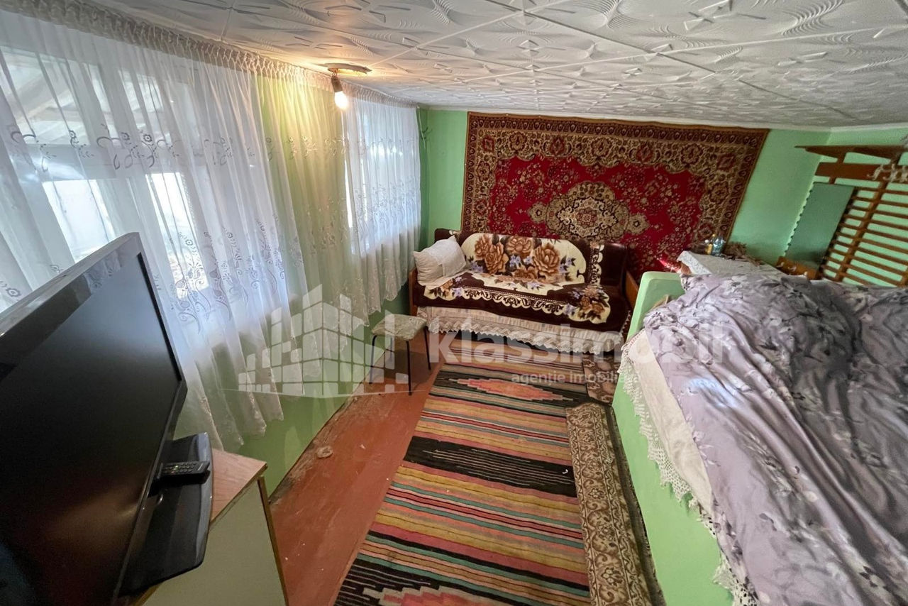 De vânzare căsuță cu un teren generos în satul Brăviceni, raionul Orhei! foto 6