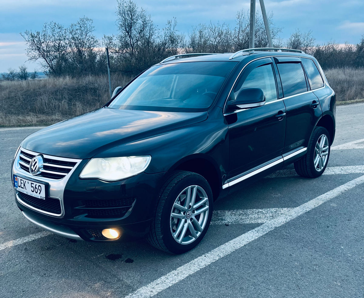 Volkswagen Touareg foto 0