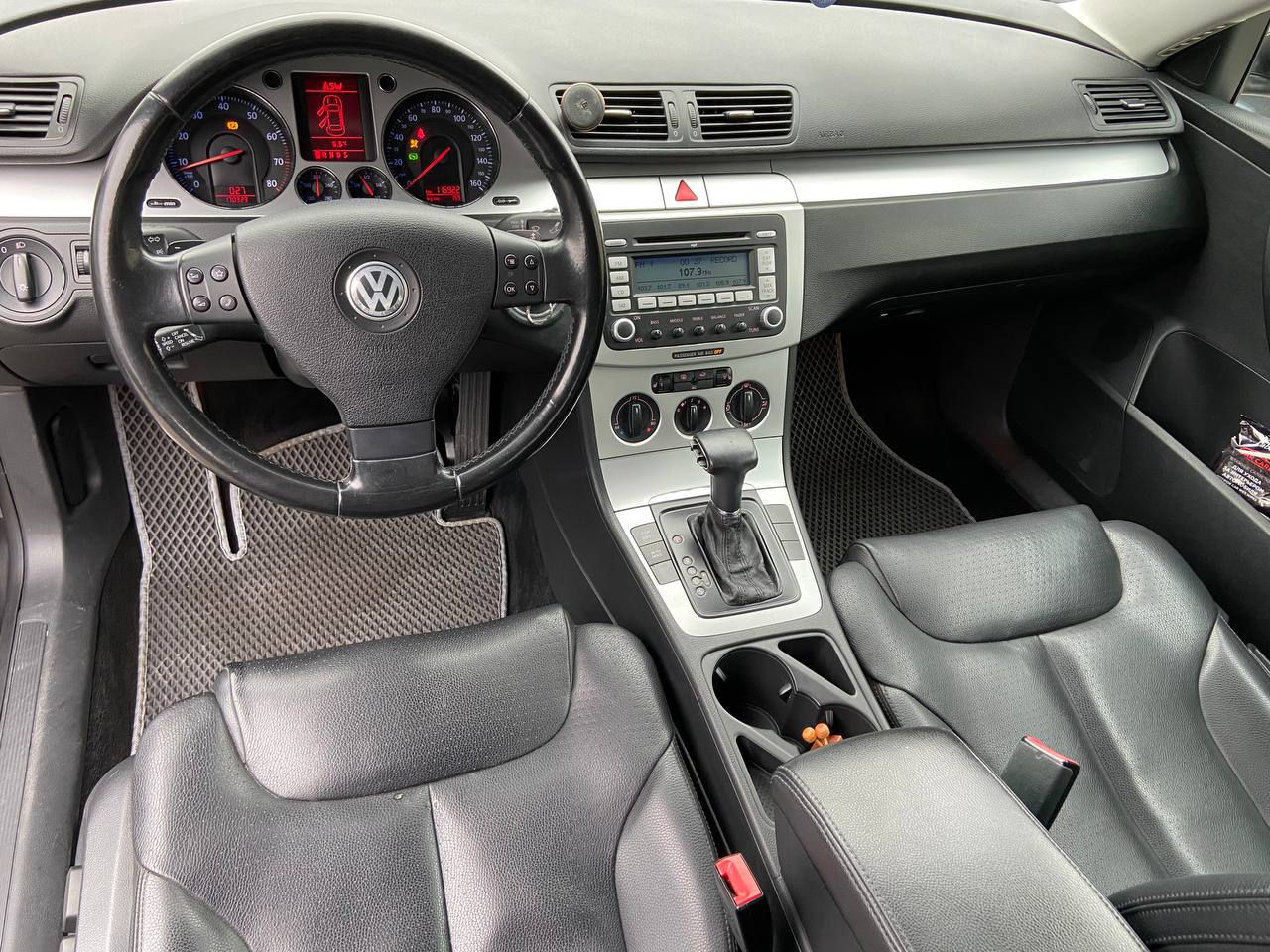 Volkswagen Passat foto 8