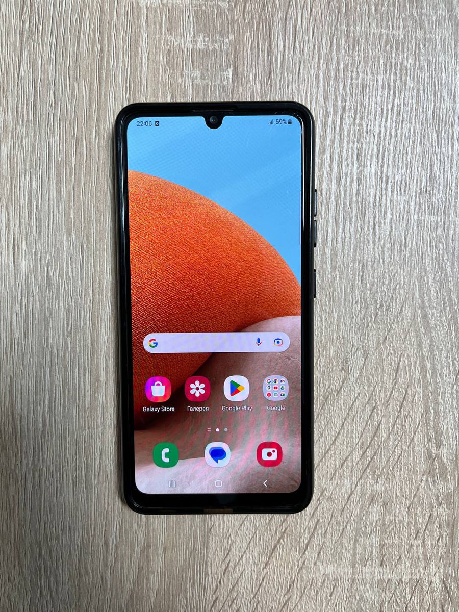 Продам телефон