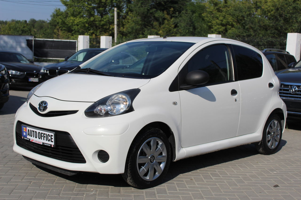 Toyota aygo фото