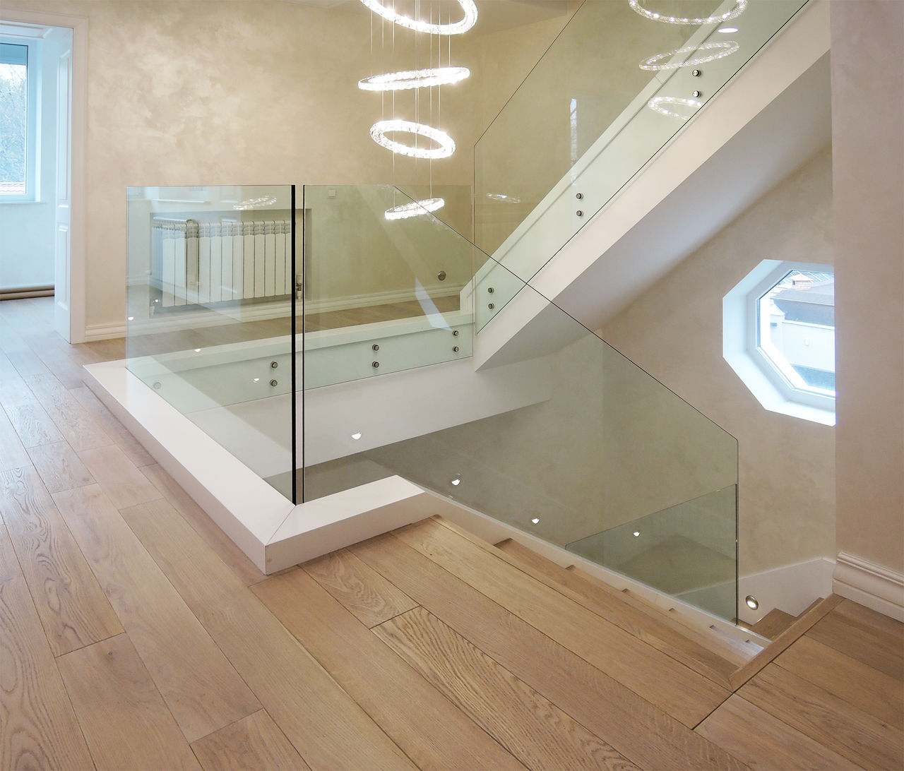 Grilaje (Balustrade din sticla). Scari din sticla.Ограждения балконов и лестниц. Лестницы из стекла. фото 6
