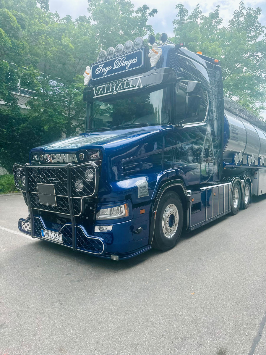 Șofer C+E pentru Comunitatea Europeană / plecare din Chisinau cu camionul foto 0
