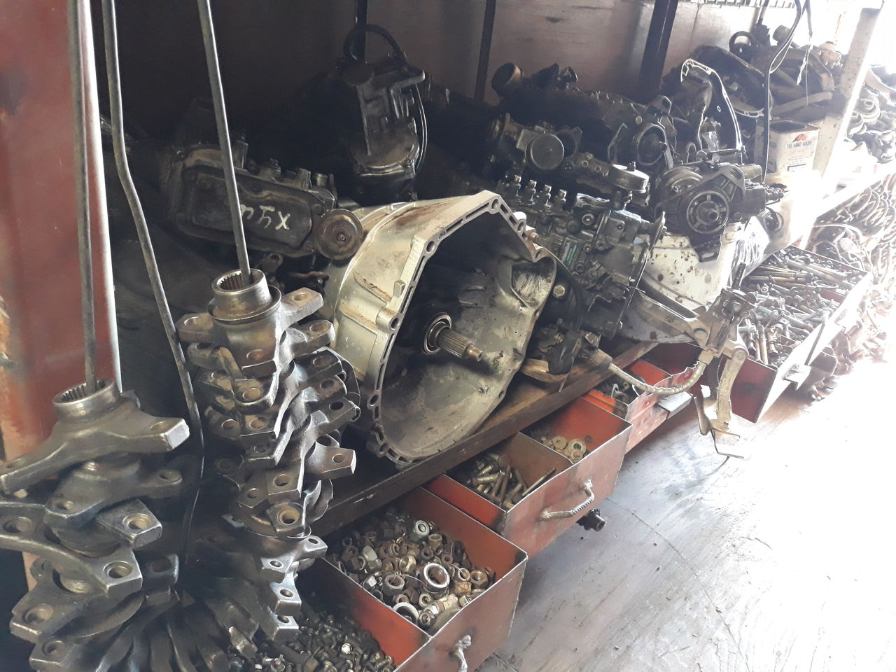 Mercedes Разборка запчасти, Piese auto W124, W126, W 190, W 140, W220... foto 9