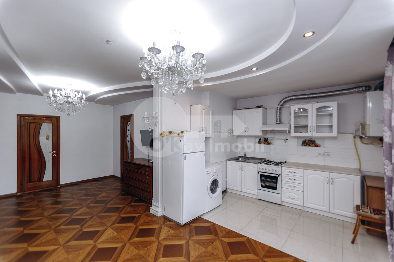 Casă 3 nivele, 250 mp, Centru 295000 € foto 11