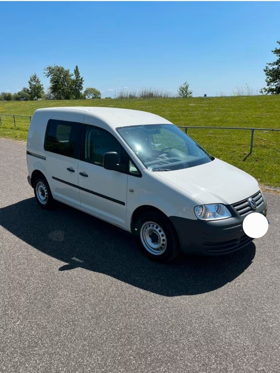 Volkswagen Caddy фото 1