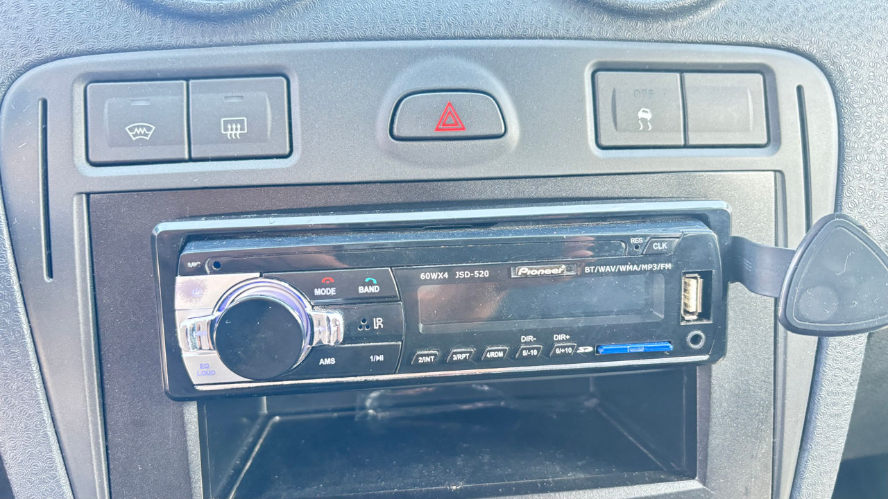 Ford Fusion фото 14