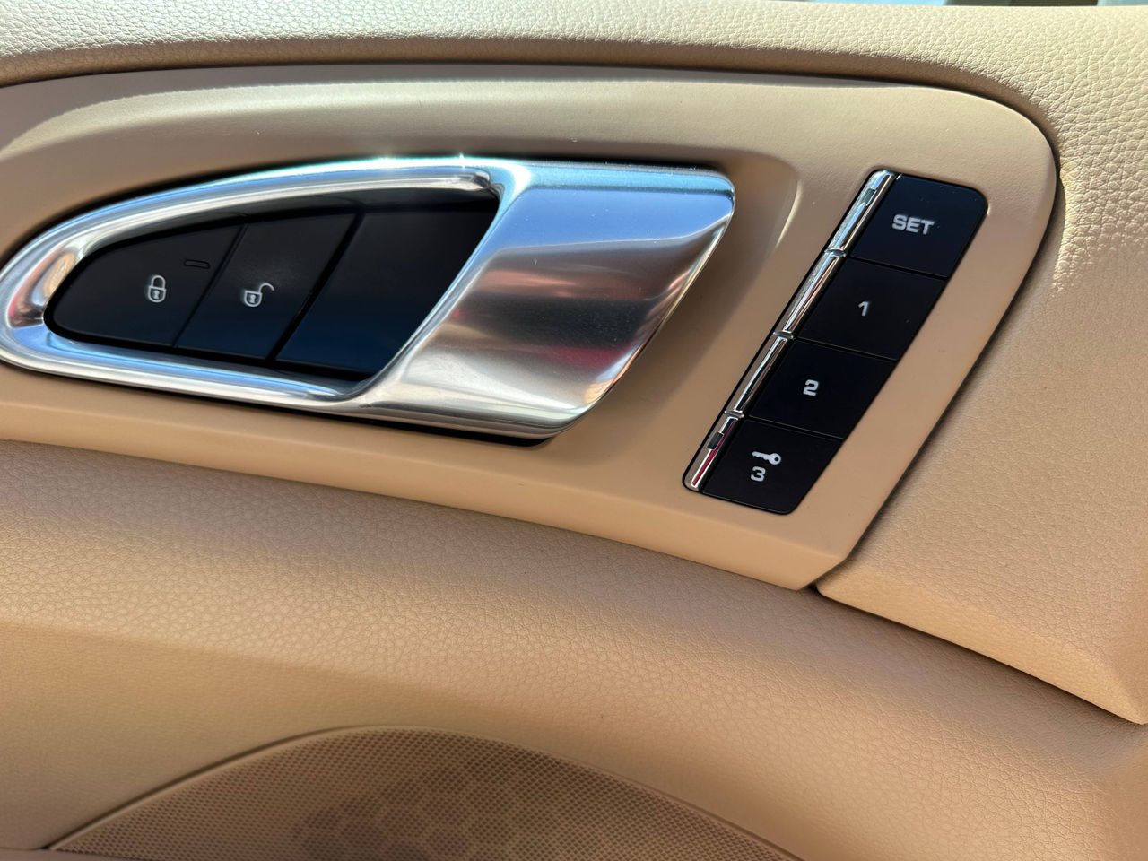 Porsche Cayenne foto 16
