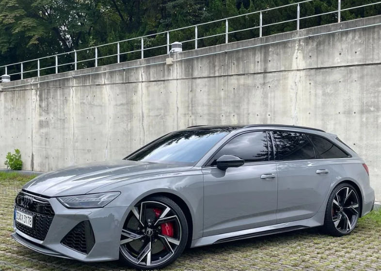 Audi RS6 foto 0