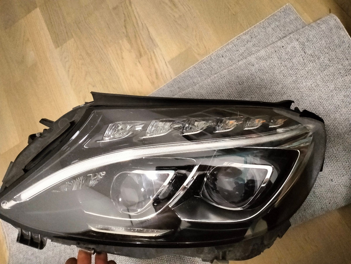 Mercedes c class w205 faruri led far xenon inteligent  foto 2