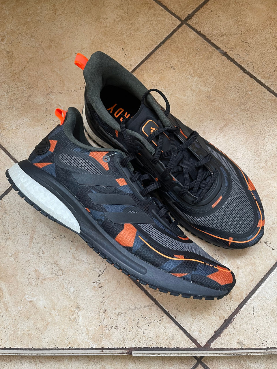Оригинальные кроссовки Adidas. Скидка 20% фото 0