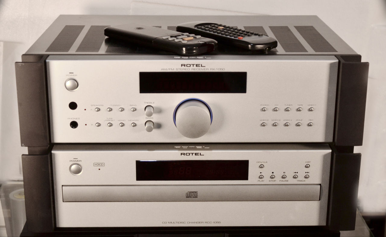 Rotel Hi-Fi Set:  Stereo Receiver Amplifier RX-1050 + Rotel RCC-1055 CD Player Changer фото 0