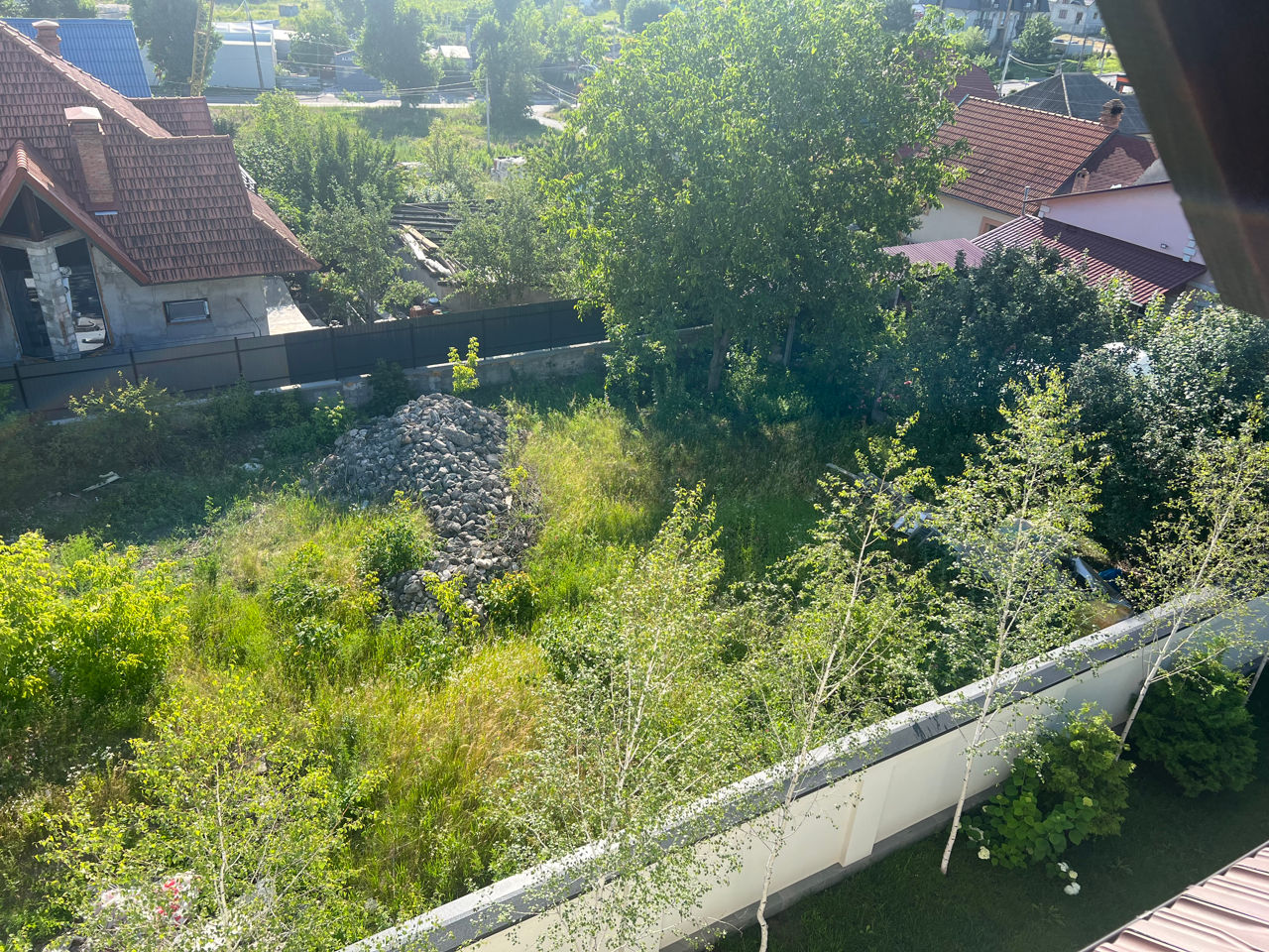 Cricova 6 ari, proprietar.