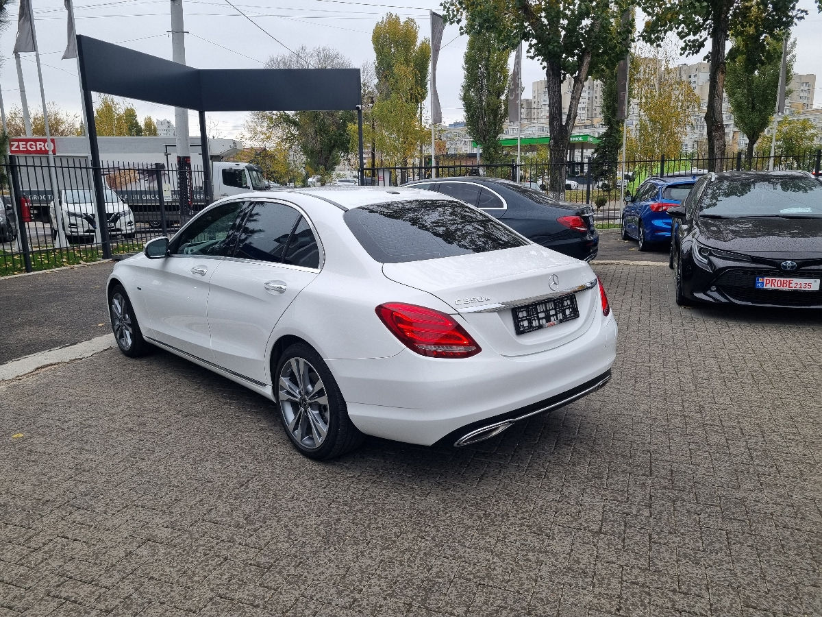 Mercedes C-Class 2017 photo 7