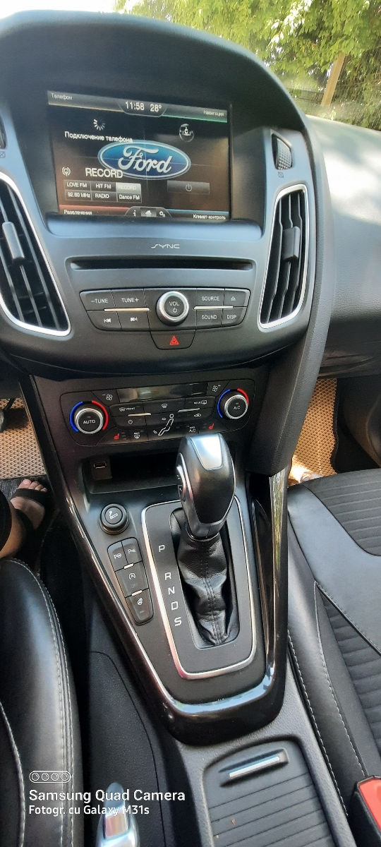 Ford Focus фото 8