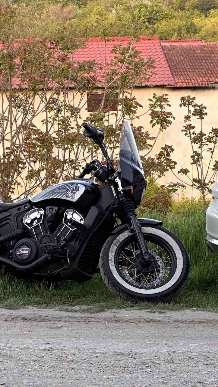 Indian Motorcycle Scout Bobber фото 7