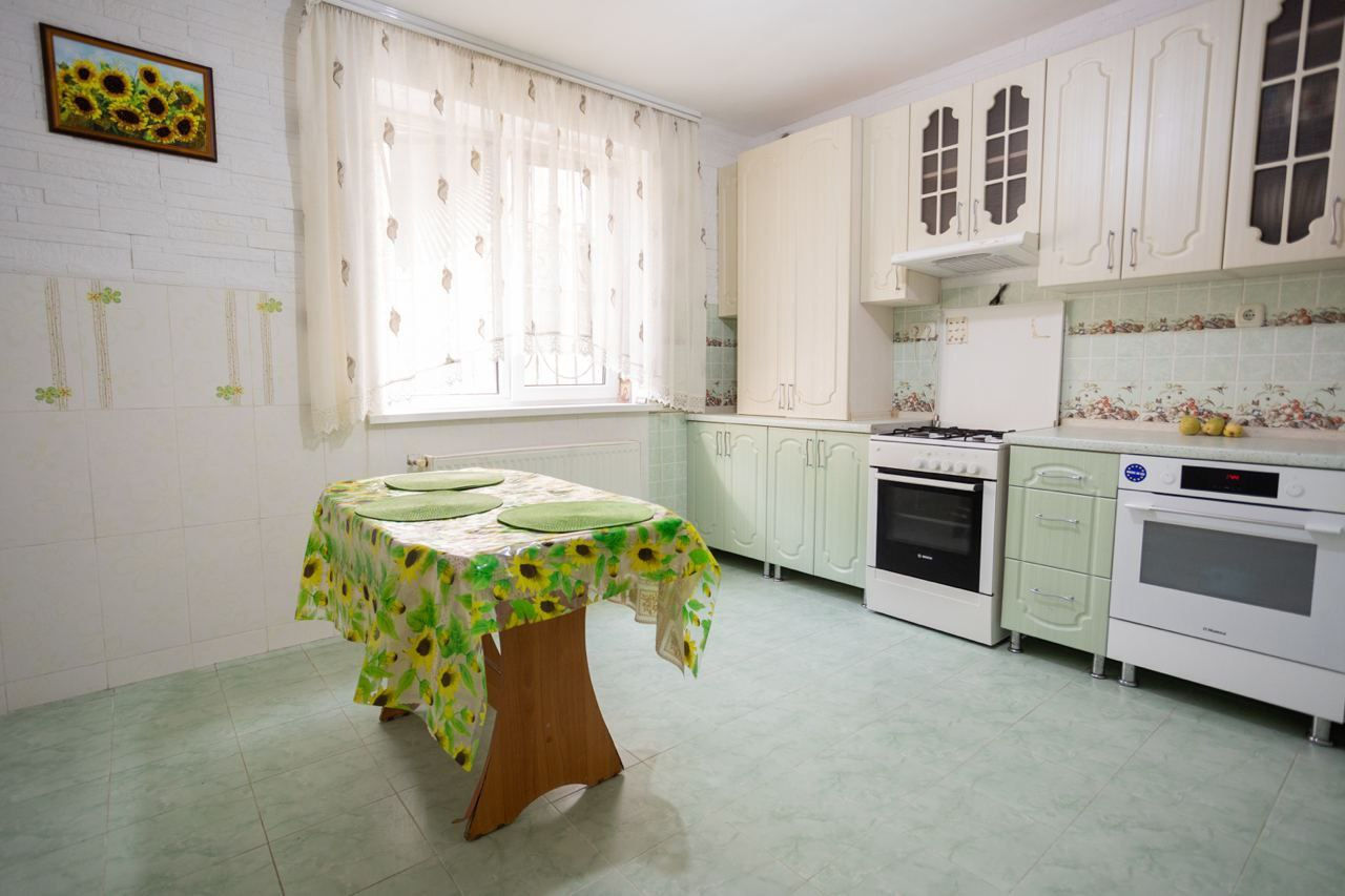 Casă în 2 nivele, or. Durlești, 185 mp + 3 ari! фото 0