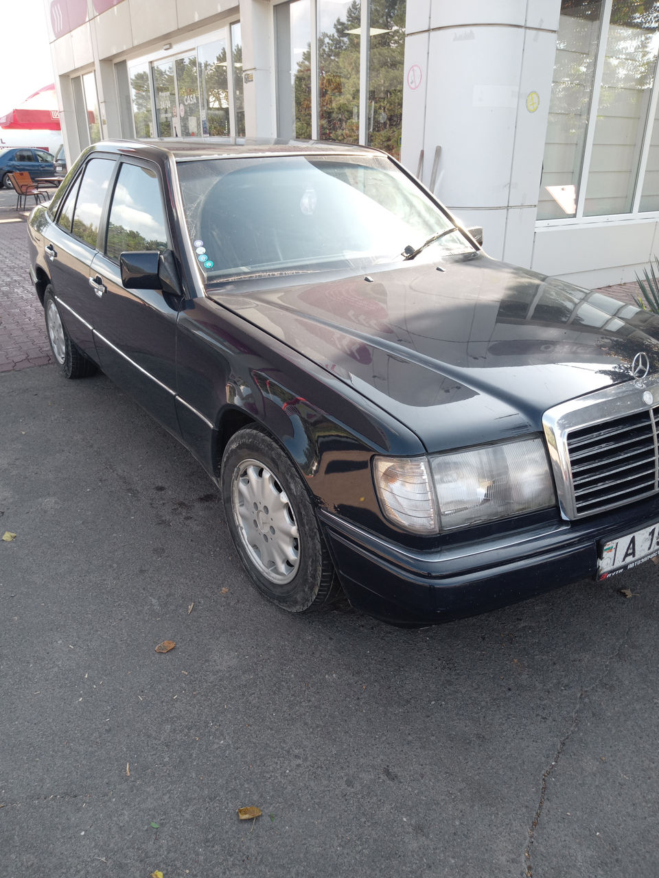 Mercedes Series (W124) foto 4